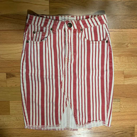 Free People red and white striped denim skirt 25” - Picture 4 of 6